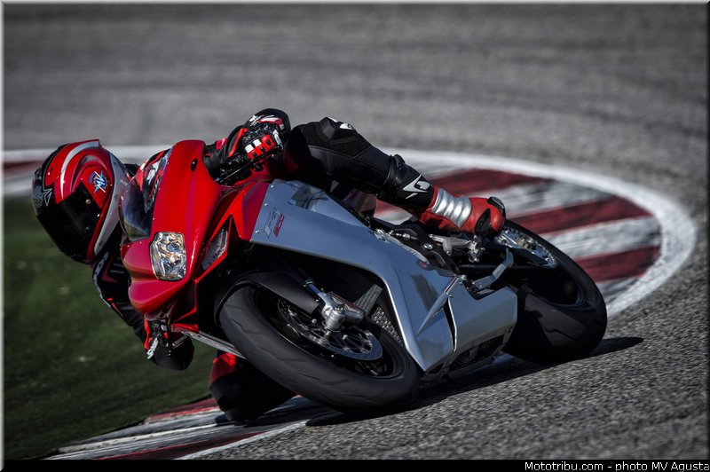 mv_agusta_2013_f3_800_0013