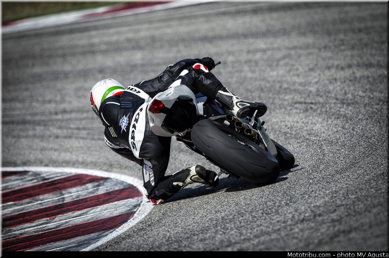 mv_agusta_2013_f3_800_0014