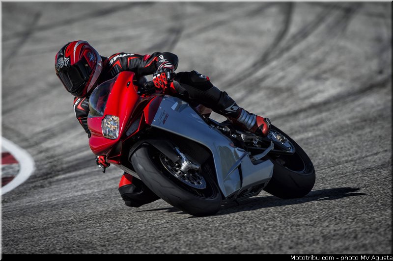 mv_agusta_2013_f3_800_0015