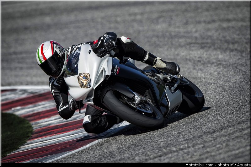 mv_agusta_2013_f3_800_0016