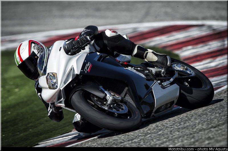 mv_agusta_2013_f3_800_0018