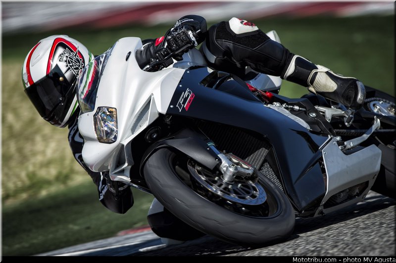 mv_agusta_2013_f3_800_0022