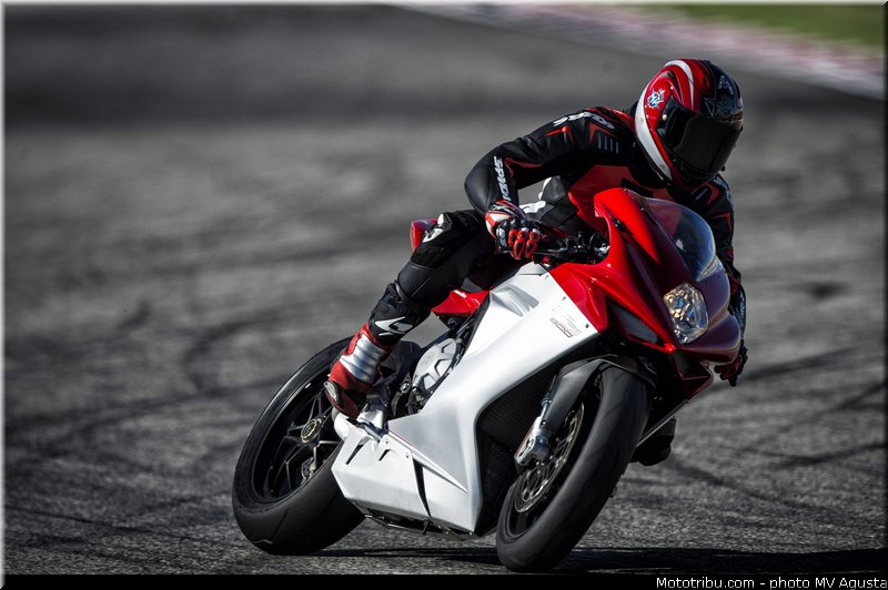 mv_agusta_2013_f3_800_0024
