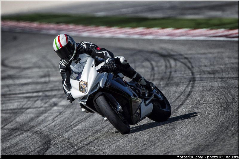 mv_agusta_2013_f3_800_0031