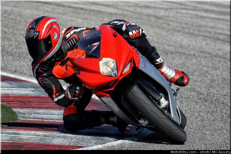 mv_agusta_2013_f3_800_0032