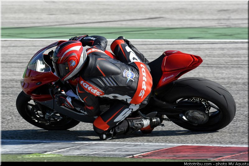 mv_agusta_2013_f3_800_0034