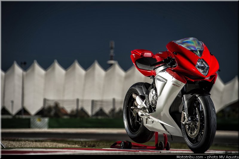 mv_agusta_2013_f3_800_0046