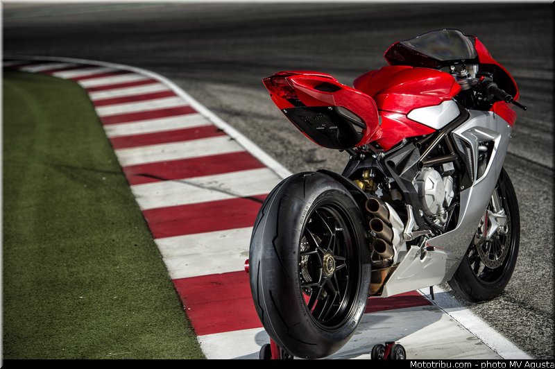 mv_agusta_2013_f3_800_0047