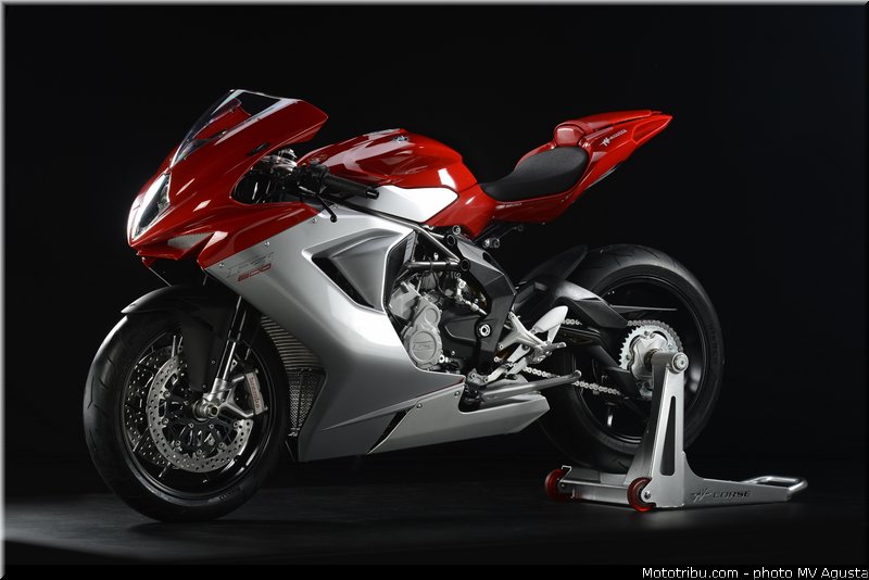 mv_agusta_2013_f3_800_0054
