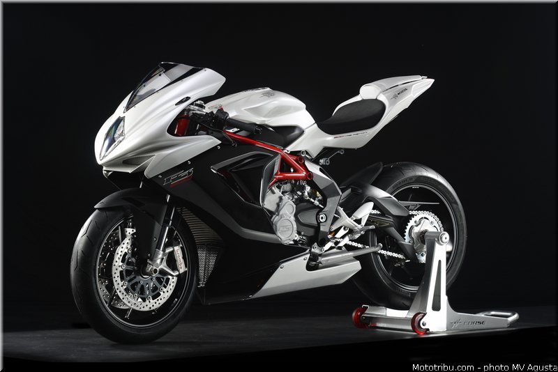 mv_agusta_2013_f3_800_0062