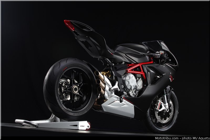 mv_agusta_2013_f3_800_0068