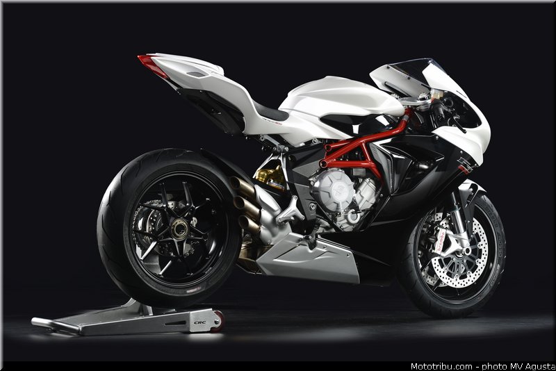 mv_agusta_2013_f3_800_0072