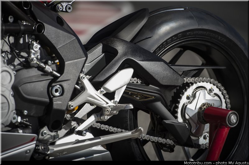 mv_agusta_2013_f3_800_0089