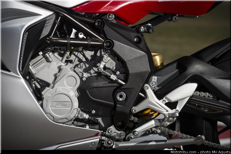 mv_agusta_2013_f3_800_0090