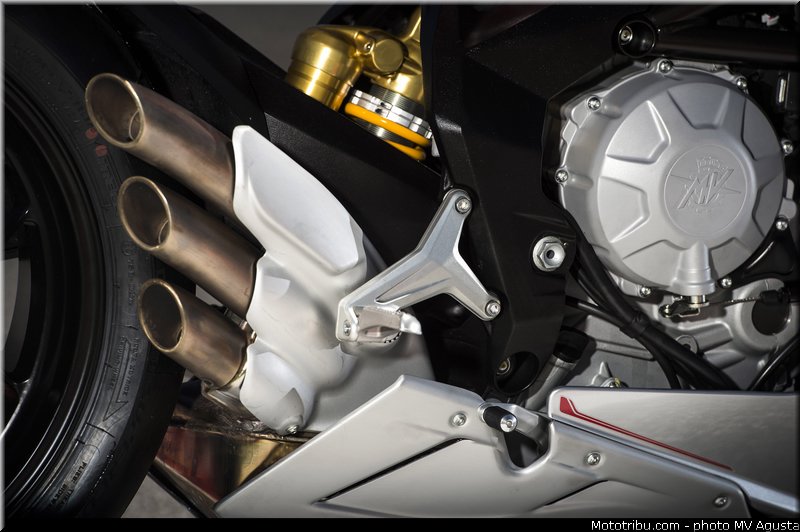 mv_agusta_2013_f3_800_0091