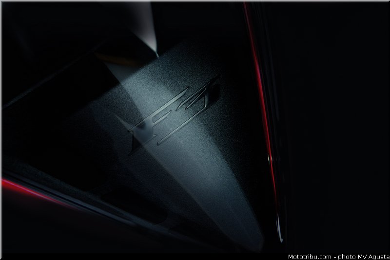 mv_agusta_2013_f3_800_0113