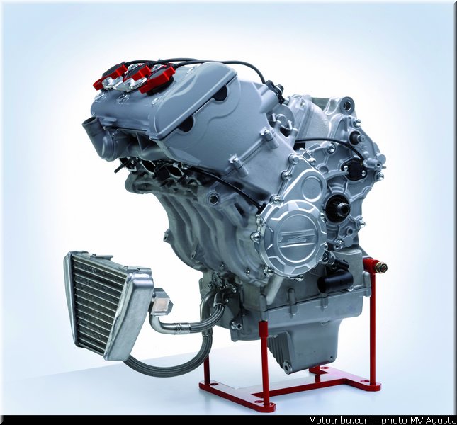 mv_agusta_2013_f3_800_0114