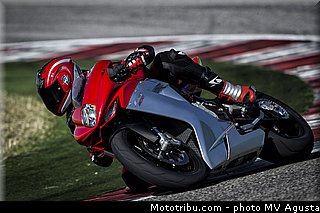 mv_agusta_2013_f3_800_0001.jpg