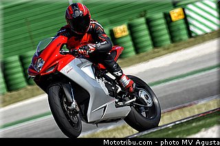 mv_agusta_2013_f3_800_0005.jpg