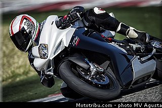 mv_agusta_2013_f3_800_0022.jpg