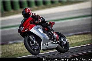 mv_agusta_2013_f3_800_0026.jpg