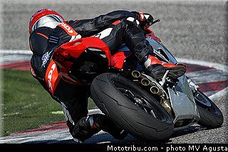 mv_agusta_2013_f3_800_0030.jpg