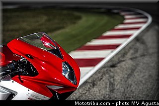 mv_agusta_2013_f3_800_0075.jpg