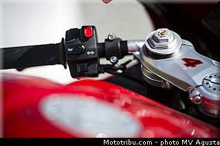mv_agusta_2013_f3_800_0080.jpg