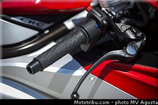 mv_agusta_2013_f3_800_0081.jpg