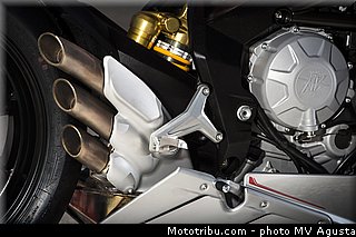 mv_agusta_2013_f3_800_0091.jpg