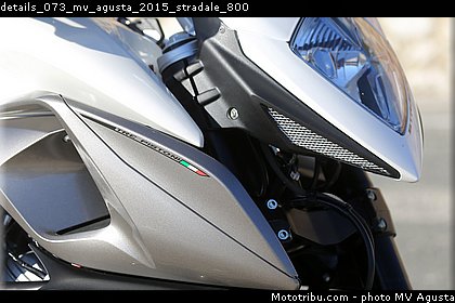 details_073_mv_agusta_2015_stradale_800.jpg