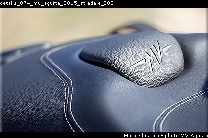 details_074_mv_agusta_2015_stradale_800.jpg