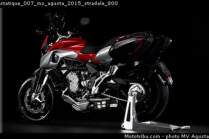 statique_007_mv_agusta_2015_stradale_800.jpg