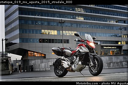 statique_019_mv_agusta_2015_stradale_800.jpg
