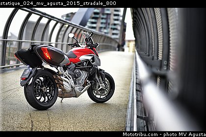 statique_024_mv_agusta_2015_stradale_800.jpg