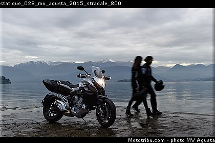 statique_028_mv_agusta_2015_stradale_800.jpg