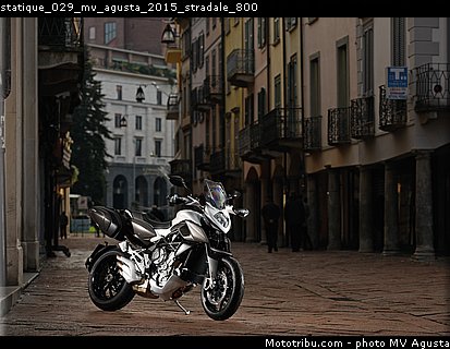 statique_029_mv_agusta_2015_stradale_800.jpg