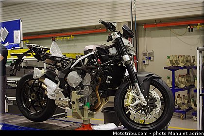 visite_usine_mv_agusta_051.jpg