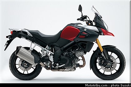 suzuki_2014_v_strom_1000_024.jpg
