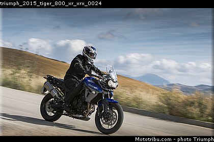 triumph_2015_tiger_800_xr_xrx_0024.jpg