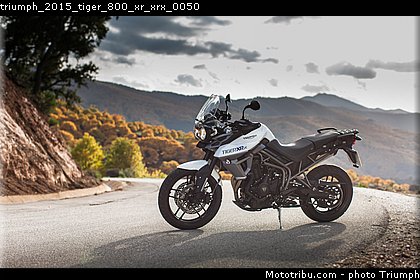 triumph_2015_tiger_800_xr_xrx_0050.jpg