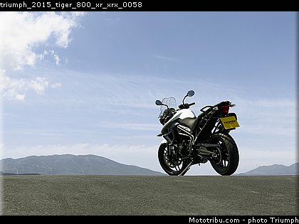 triumph_2015_tiger_800_xr_xrx_0058.jpg