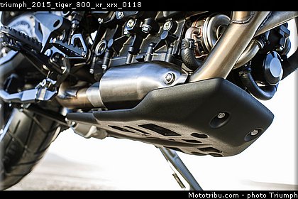 triumph_2015_tiger_800_xr_xrx_0118.jpg