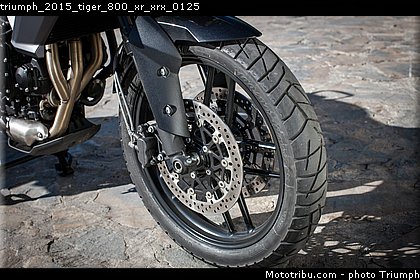 triumph_2015_tiger_800_xr_xrx_0125.jpg