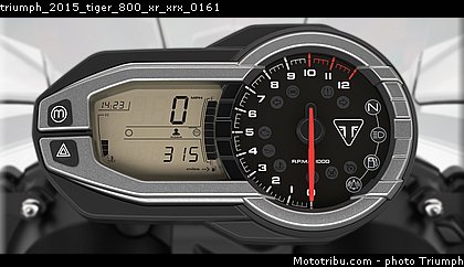 triumph_2015_tiger_800_xr_xrx_0161.jpg