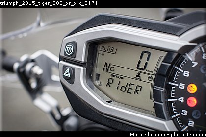 triumph_2015_tiger_800_xr_xrx_0171.jpg