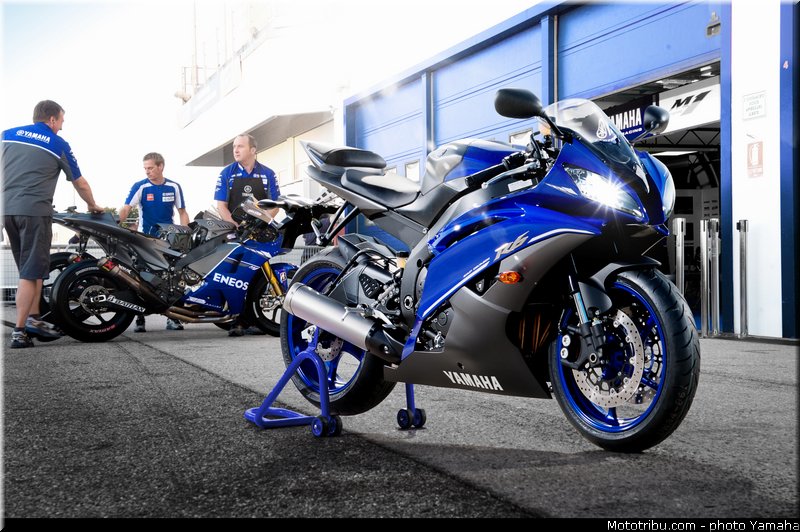 yzf600r6_yamaha_2013_race_blu