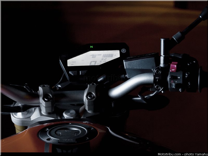 yamaha_2014_mt09_054