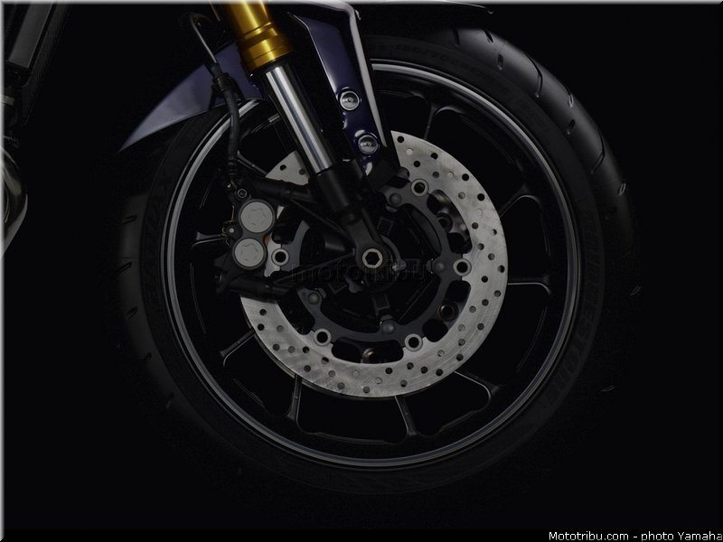 yamaha_2014_mt09_060