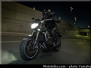 yamaha_2014_mt09_001.jpg